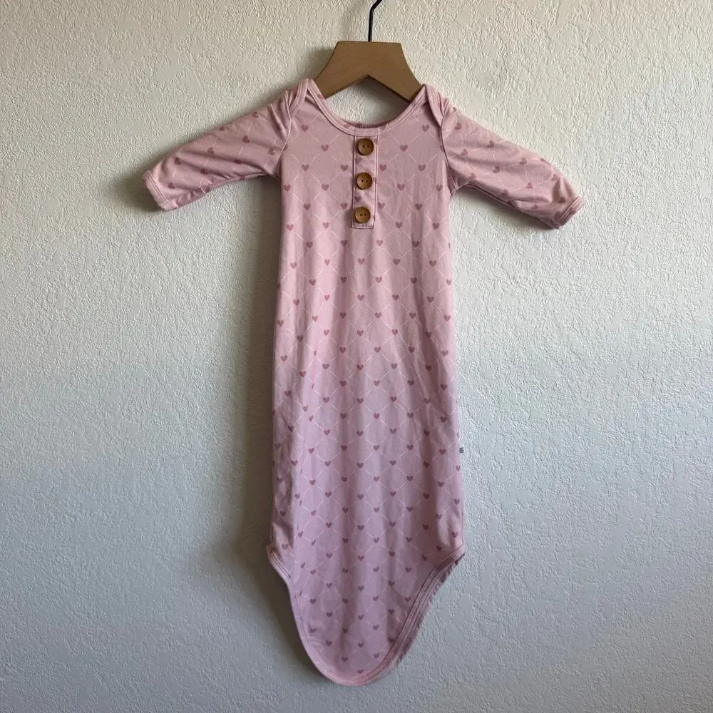 Caden Lane Knotted Gown Swaddle Sleep Sack Tiny Hearts Dusty Pink Size 7-14lbs